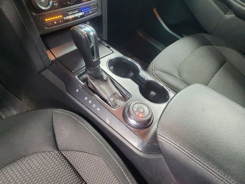 Used 2017 Ford Explorer XLT AWD/4WD image 26