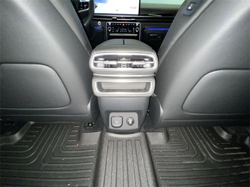 Used 2025 Genesis GV80 2.5T Standard image 28