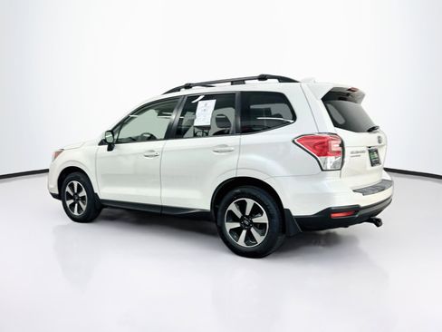 Used 2018 Subaru Forester 2.5i Premium AWD/4WD image 5