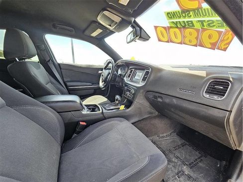 Used 2015 Dodge Charger SE w/ Sport Appearance Group RWD image 15