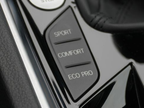 Used 2026 BMW Z4 M40i RWD image 30