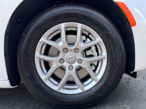New 2026 Chrysler Voyager LX image 31