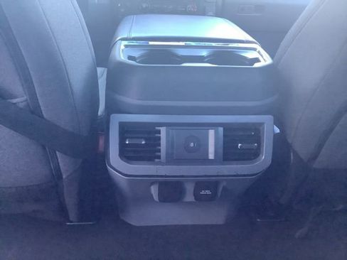 Used 2024 Ford F250 XLT w/ FX4 Off-Road Package image 37