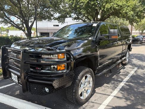 Used 2019 Chevrolet Silverado 2500 LTZ w/ Vortec Plus Package AWD/4WD image 3