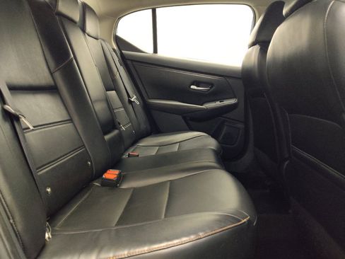 Used 2023 Nissan Sentra SR w/ SR Premium Package FWD image 19