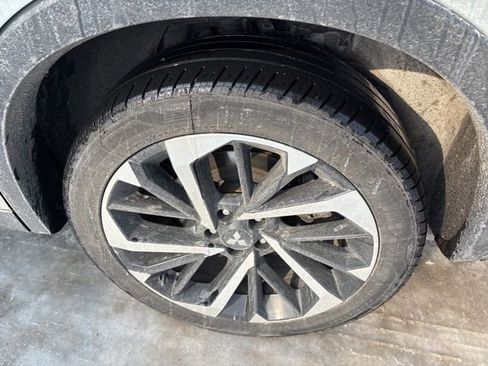 Used 2024 Mitsubishi Outlander FWD image 8