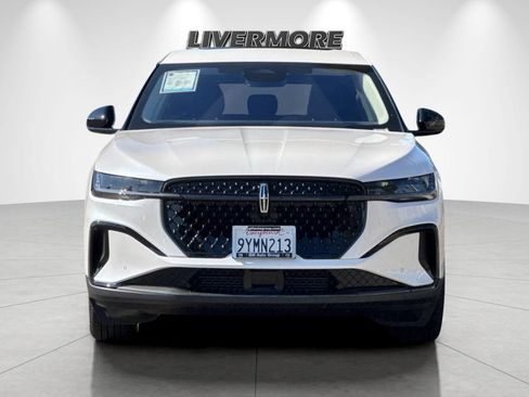 Used 2026 Lincoln Nautilus Premier w/ Equipment Group 102A AWD/4WD image 8