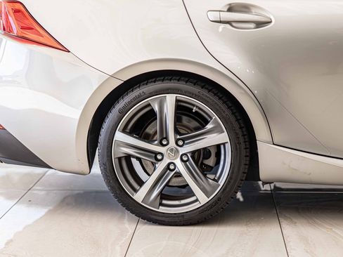 Used 2017 Lexus IS 300 AWD image 11