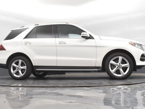 Used 2019 Mercedes-Benz GLE 400 4MATIC w/ Premium 1 Package image 23