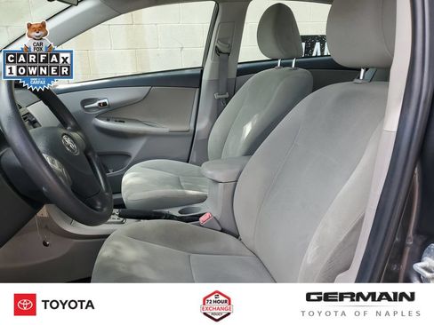 Used 2013 Toyota Corolla LE w/ Premium Pkg FWD image 19