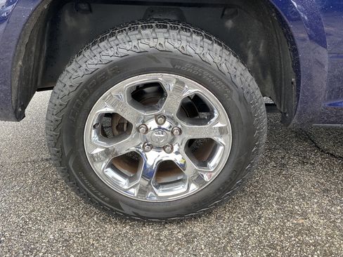 Used 2018 RAM 1500 Laramie w/ Convenience Group image 23