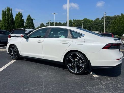 Used 2023 Honda Accord Sport image 11