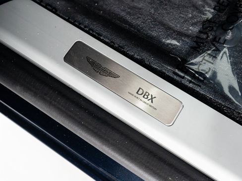 Used 2025 Aston Martin DBX 707 image 13