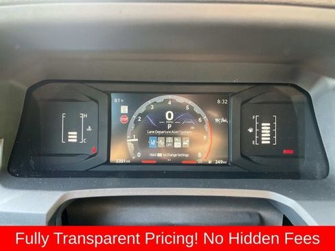Used 2025 Toyota Tacoma SR AWD/4WD image 33