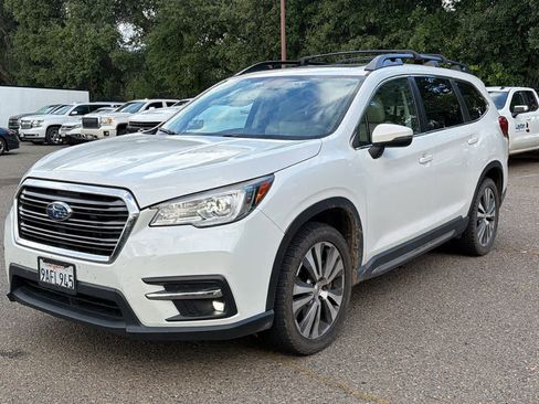 Used 2022 Subaru Ascent Limited w/ Technology Package image 1