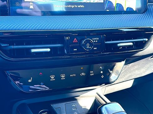 New 2026 Nissan Kicks SR w/ SR Premium Package image 23