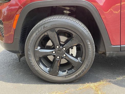 Used 2023 Jeep Grand Cherokee Altitude AWD/4WD image 48