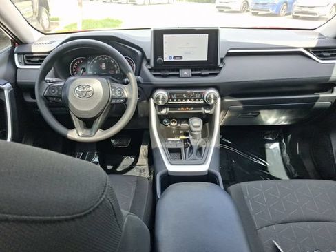 Used 2025 Toyota RAV4 XLE w/ Convenience Package FWD image 7