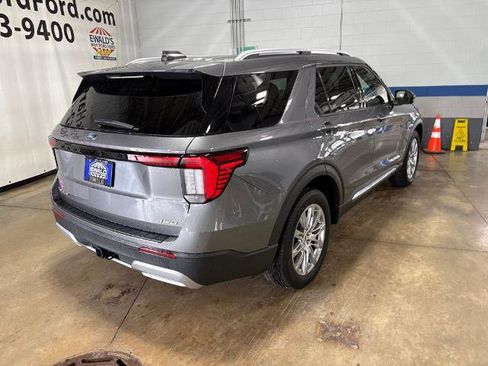 Certified 2025 Ford Explorer Platinum AWD/4WD image 10
