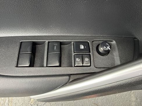 Certified 2022 Toyota Corolla Cross XLE w/ Convenience Package AWD/4WD image 11