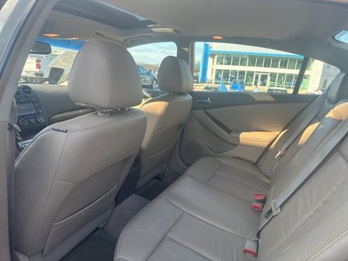 Used 2008 Nissan Altima 3.5 SL w/ Technology Pkg image 7