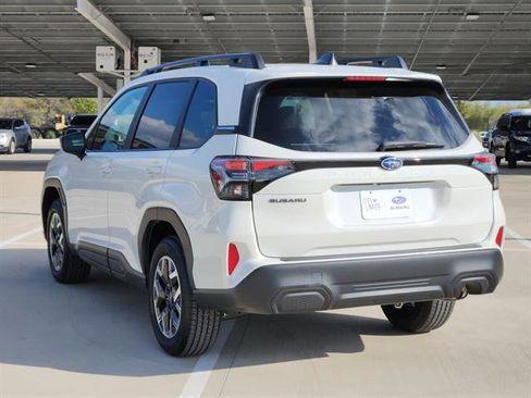 Used 2026 Subaru Forester Premium image 7