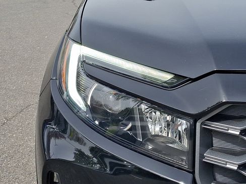 Used 2023 Honda Passport TrailSport image 9