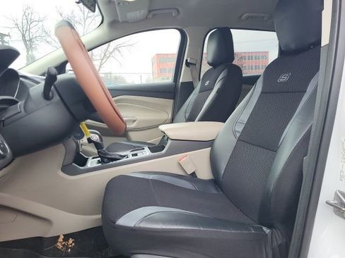 Used 2018 Ford Escape SE image 10