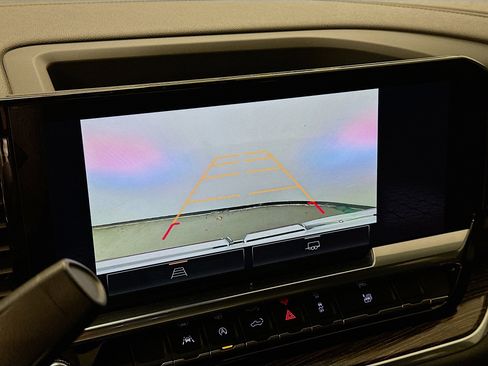 Used 2023 GMC Sierra 1500 Elevation image 23