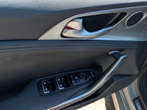 Used 2022 Kia Stinger GT1 AWD/4WD image 23