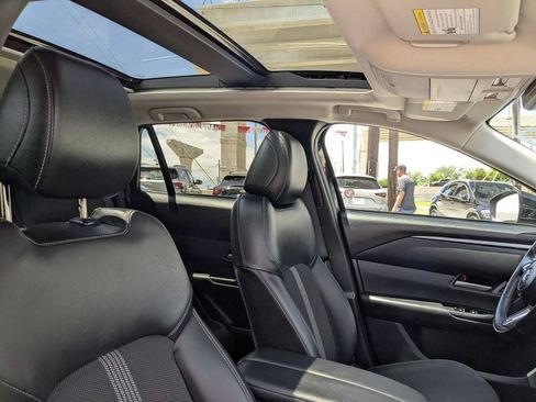 Used 2025 MAZDA CX-50 AWD 2.5 S w/ Premium Package image 28