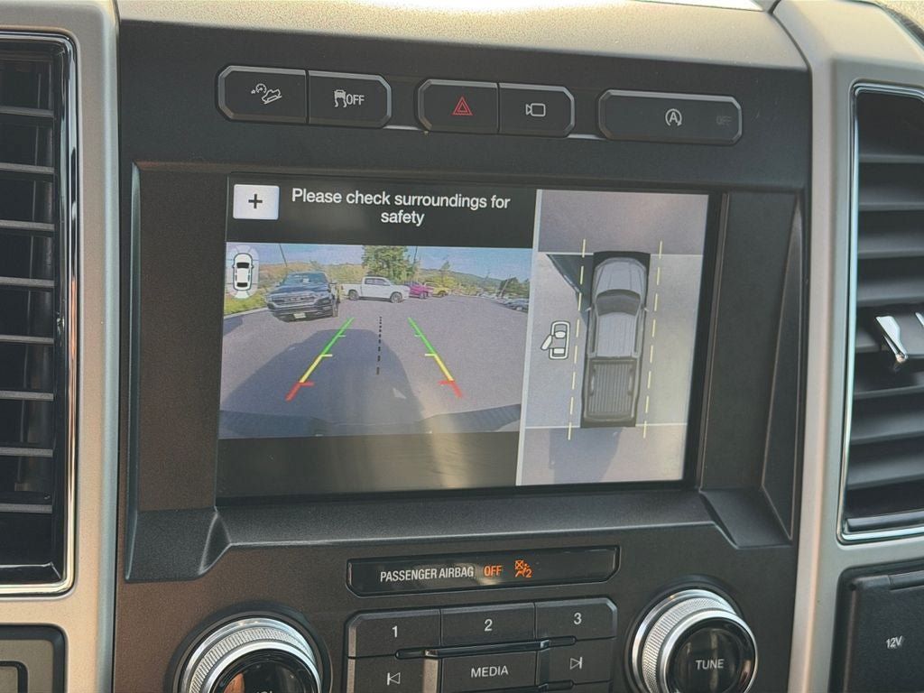 Used 2019 Ford F150 Lariat w/ Equipment Group 502A Luxury AWD/4WD image 17