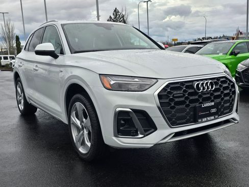 Certified 2025 Audi Q5 2.0T Premium Plus w/ Premium Plus Package AWD/4WD image 7