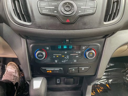 Used 2017 Ford Escape SE AWD/4WD image 21