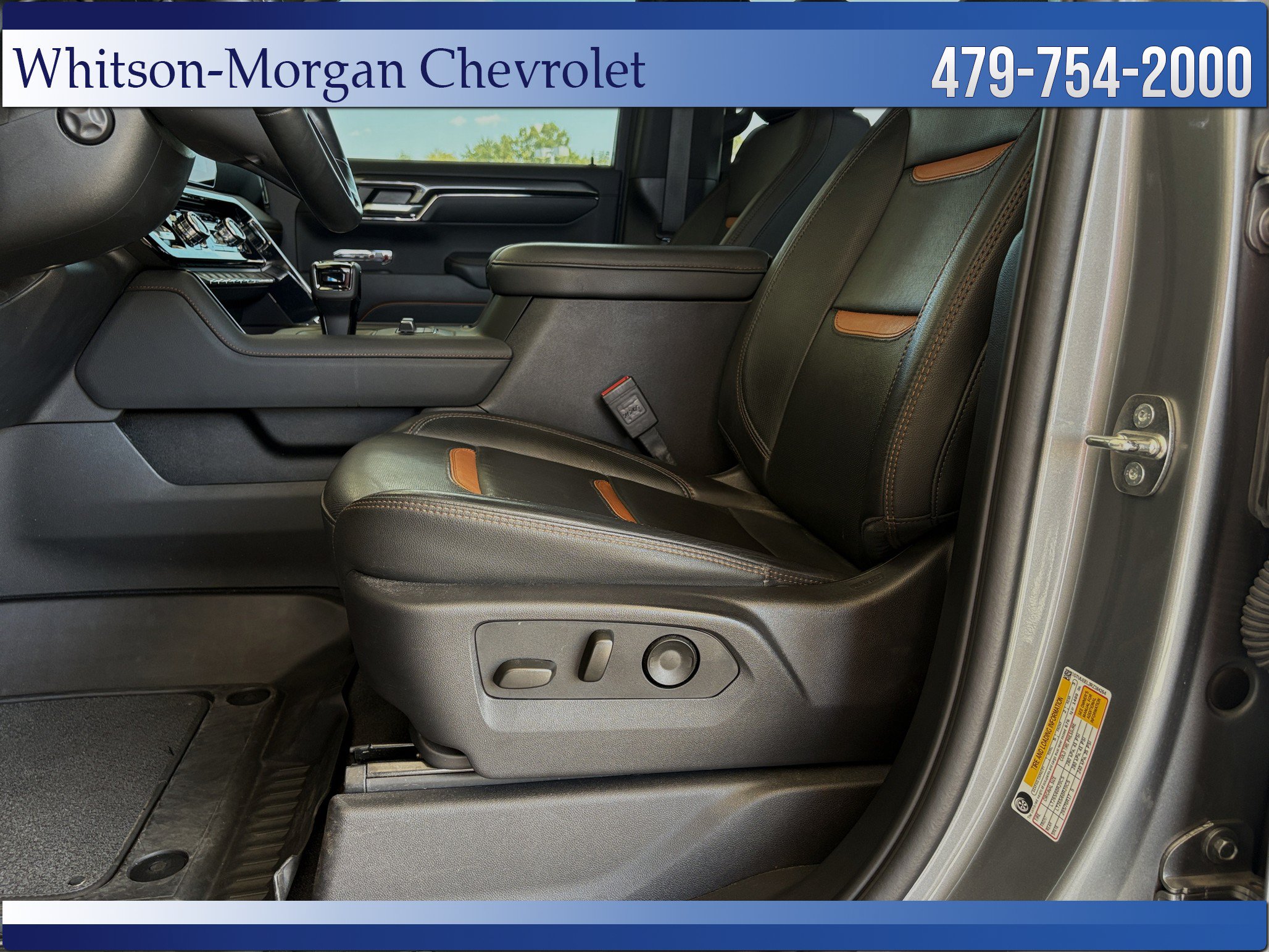 Used 2024 GMC Sierra 1500 AT4 w/ Technology Package AWD/4WD image 14