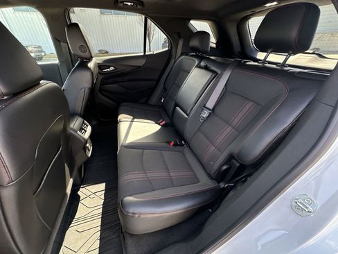 Used 2022 Chevrolet Equinox RS w/ LPO, Floor Liner Package image 24