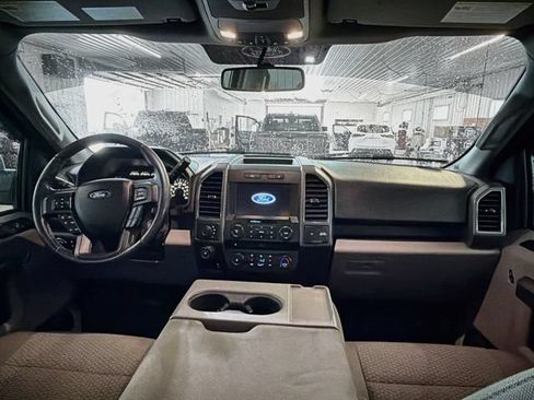Used 2018 Ford F150 XLT w/ Equipment Group 302A Luxury AWD/4WD image 10