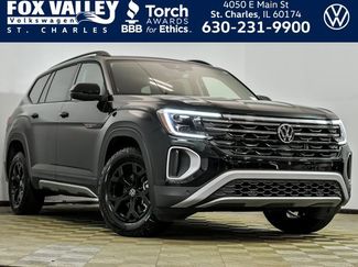 Certified 2025 Volkswagen Atlas Peak Edition SE video 1