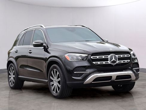 Used 2025 Mercedes-Benz GLE 350 4MATIC image 3