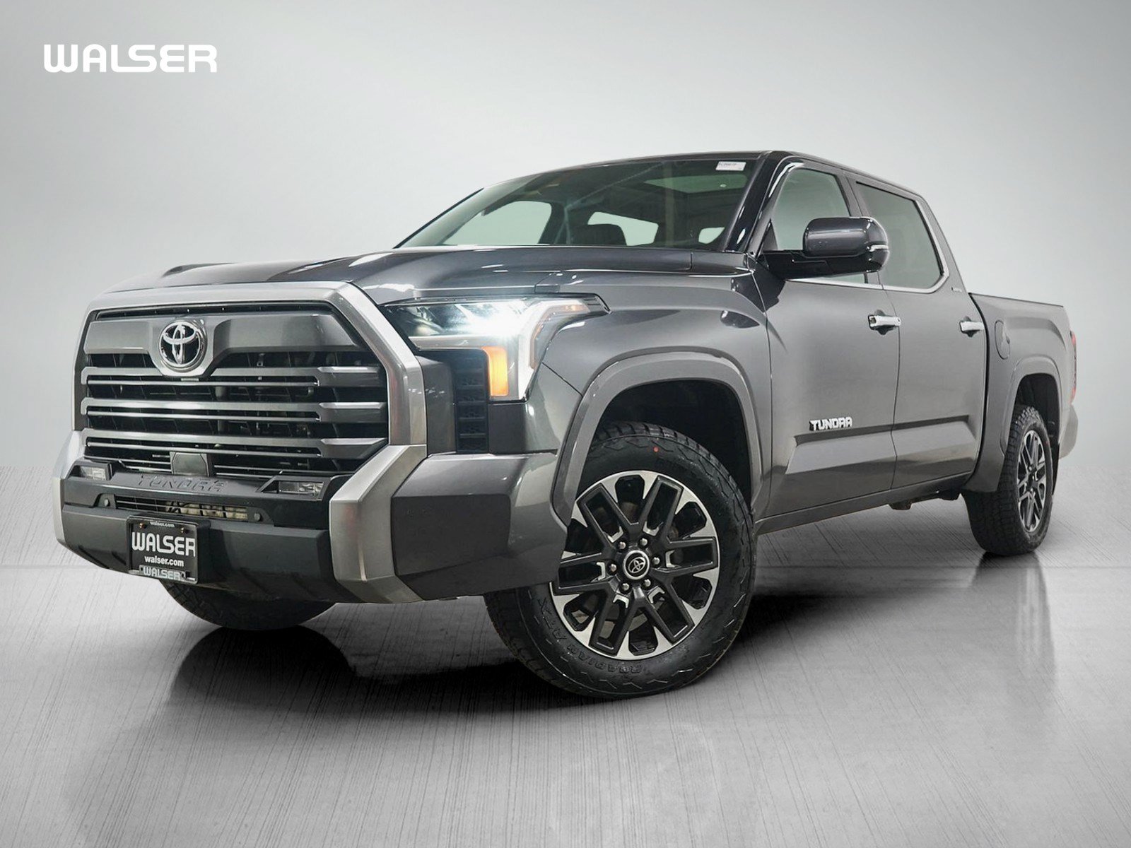 Used 2023 Toyota Tundra Limited AWD/4WD image 1