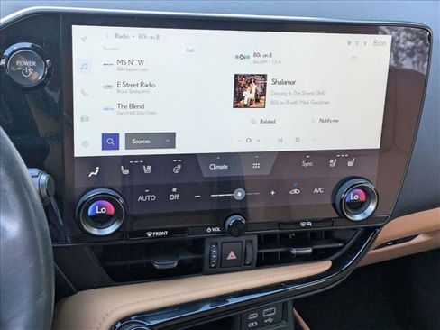 Used 2024 Lexus NX 350h AWD image 9