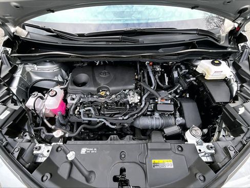 Certified 2024 Toyota Sienna XLE image 31