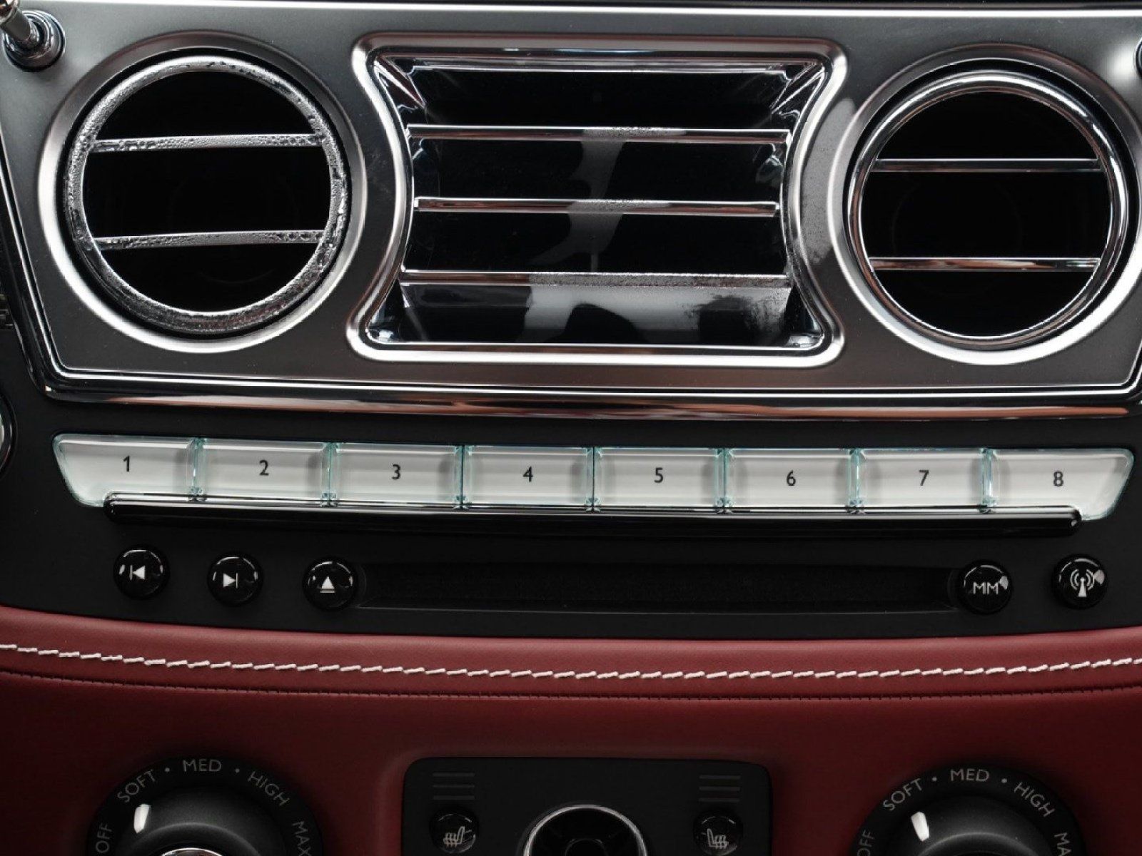 Used 2020 Rolls-Royce Ghost RWD image 31