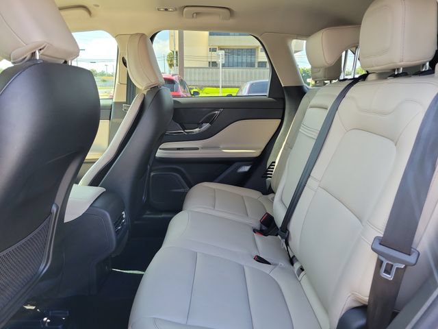 Used 2025 Lincoln Corsair FWD image 10