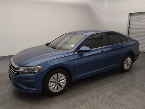 Used 2020 Volkswagen Jetta S image 2