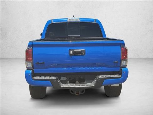 Used 2021 Toyota Tacoma TRD Sport w/ Technology Package AWD/4WD image 8