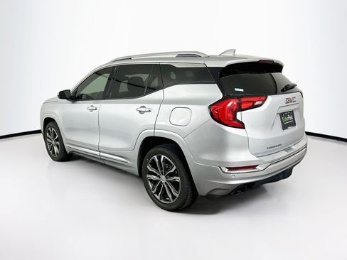 Used 2018 GMC Terrain Denali w/ Driver Alert Package II FWD image 5