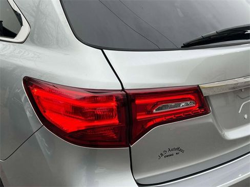 Used 2020 Acura MDX SH-AWD image 9