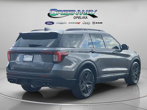 Used 2025 Ford Explorer ST AWD/4WD image 7