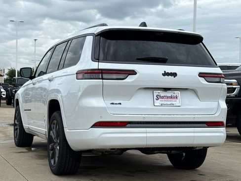 New 2026 Jeep Grand Cherokee L Limited AWD/4WD image 6